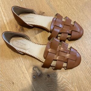 Isaac Mizrahi Flats 8.5